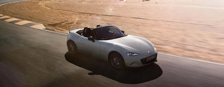 Mazda MX-5 2027 coupe